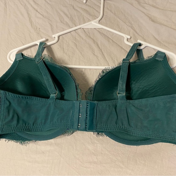 Victoria’s Secret Dream Angel Bra - Picture 2 of 3